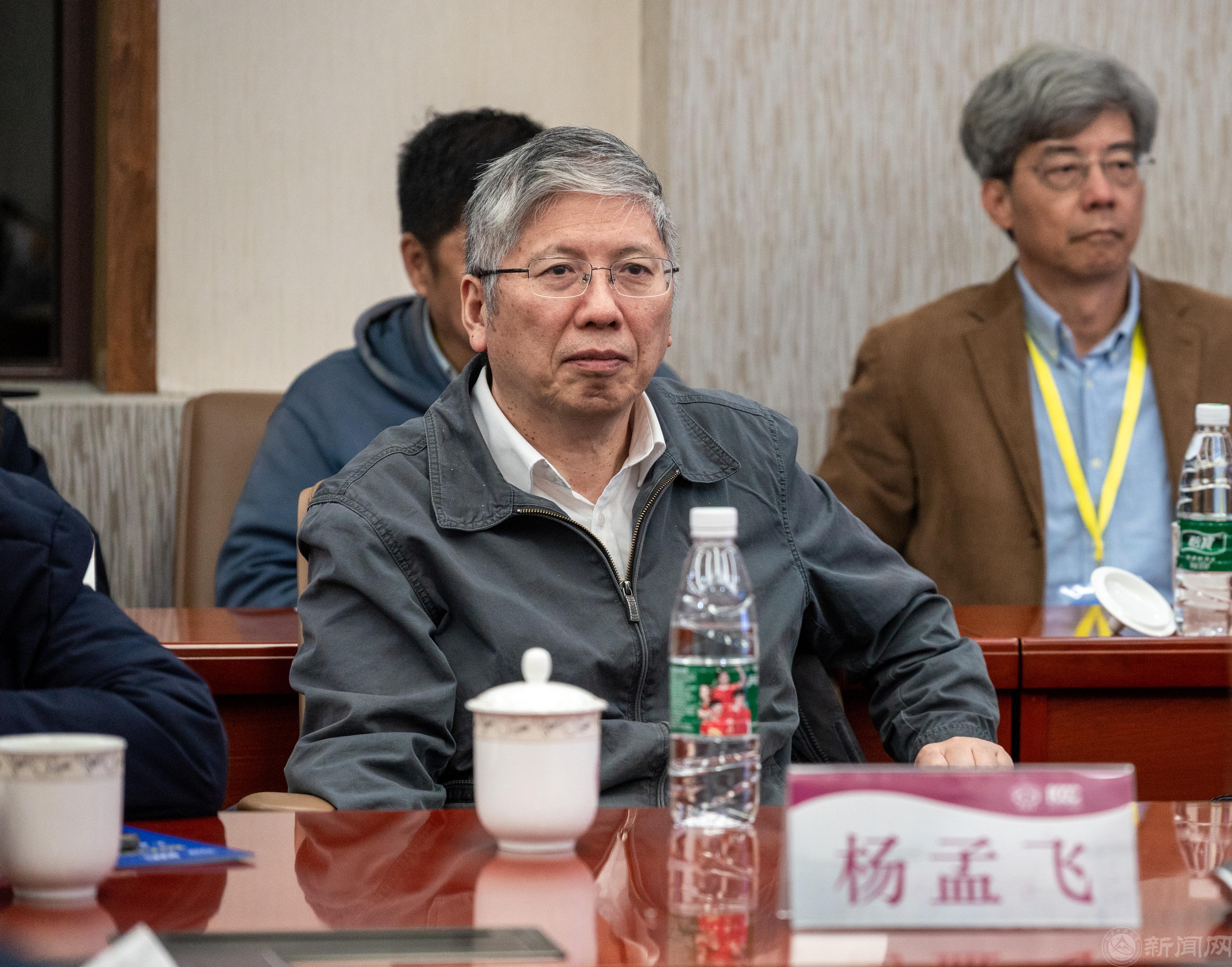 PHO_2697.jpg PHO_2697.jpg